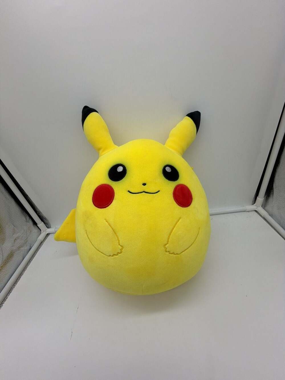 Squishmallows Pokémon Pikachu 10-Inch Plush Toy